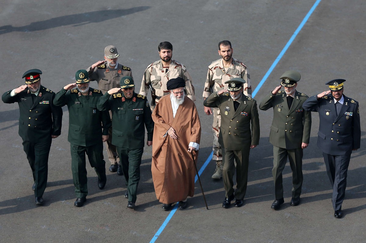 الاتحاد الأوروبي يزيد من الضغوط على القادة الايرانيين