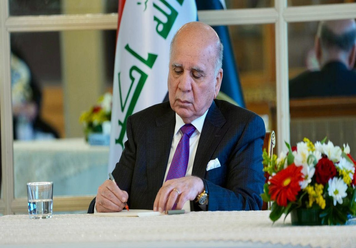 حسين يوجه الإنذار الأخير