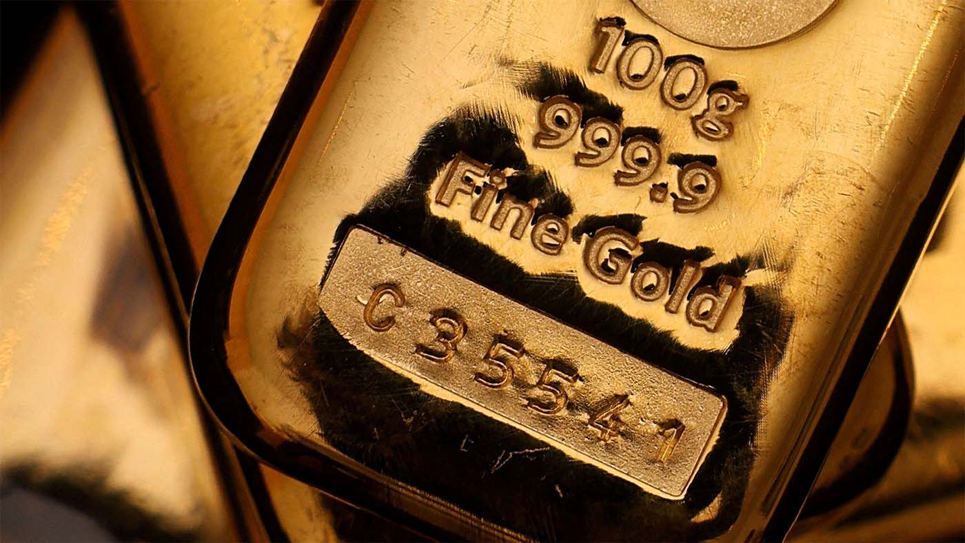 The current decline in gold prices is a result of a rare alignment of economic forces