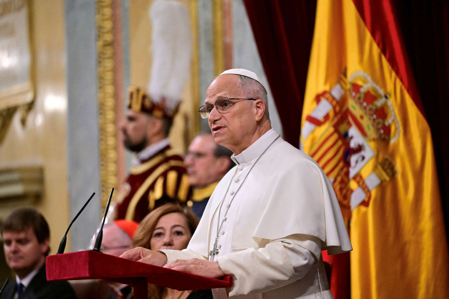 Forceful tone against the direction of global leadership
