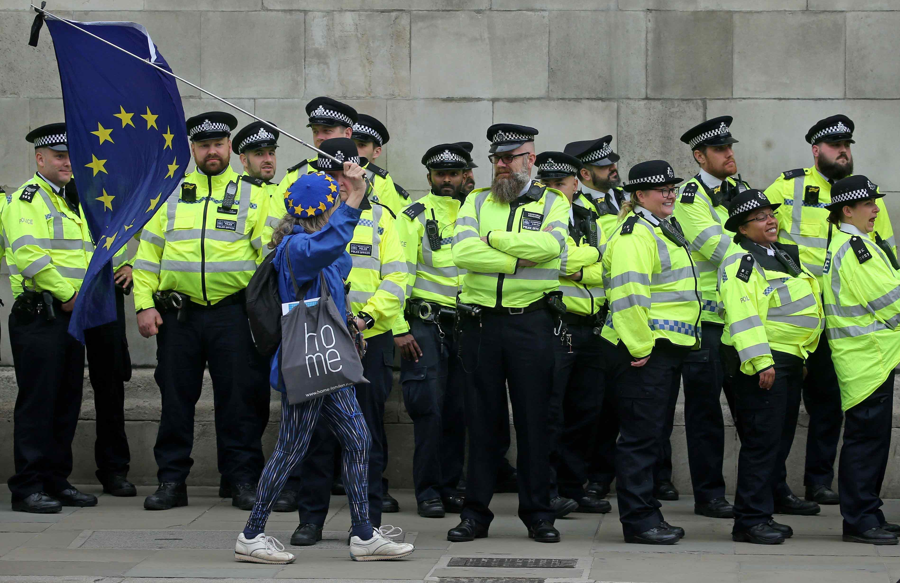 الحكومة البريطانية لاتزال تأمل في أن لا تجري هذه الانتخابات 