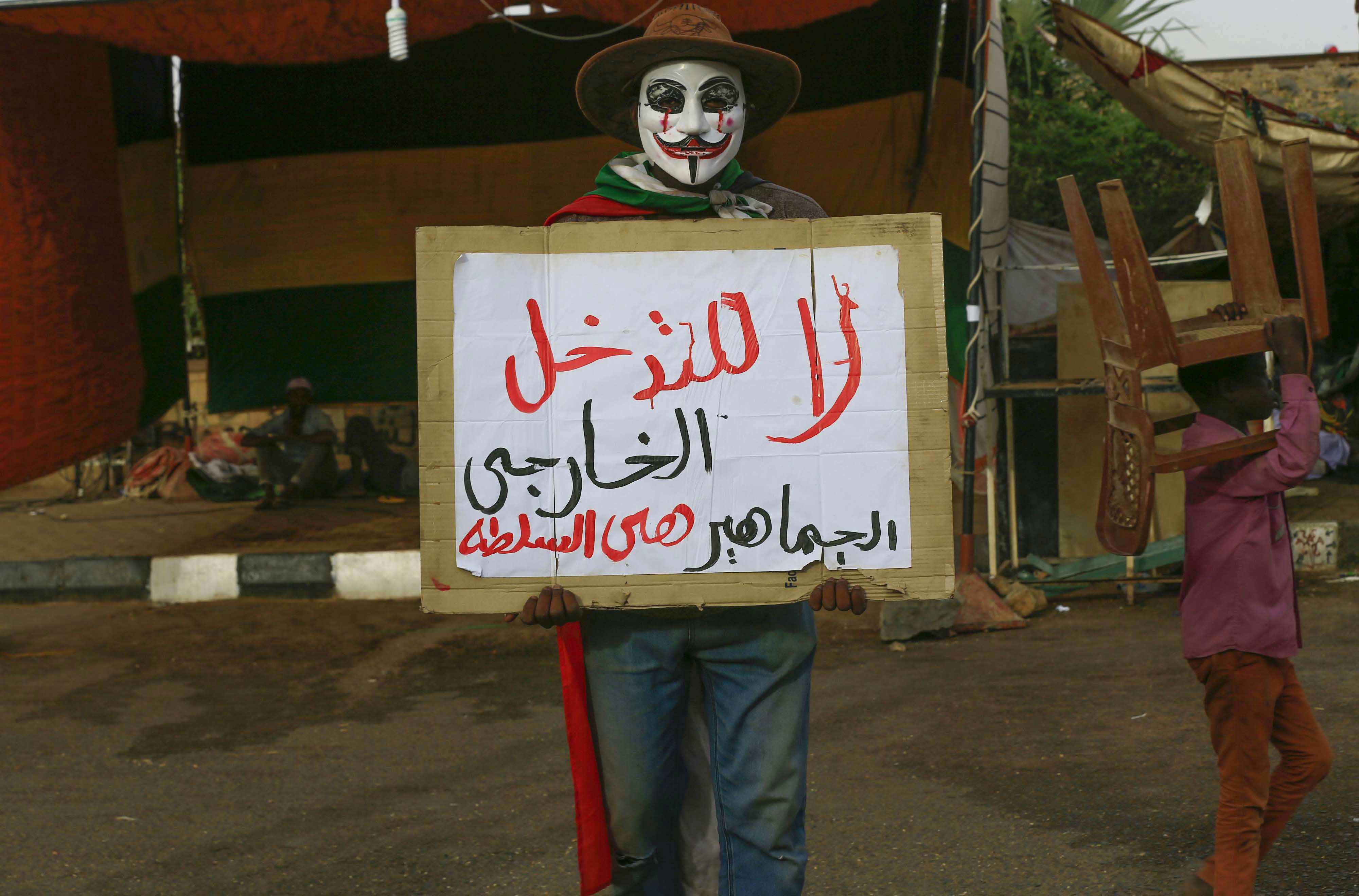 التدخل القطري في السودان يأتي هذه المرة عبر الندوات الفكرية بعد فشل تطويع المجلس العسكري
