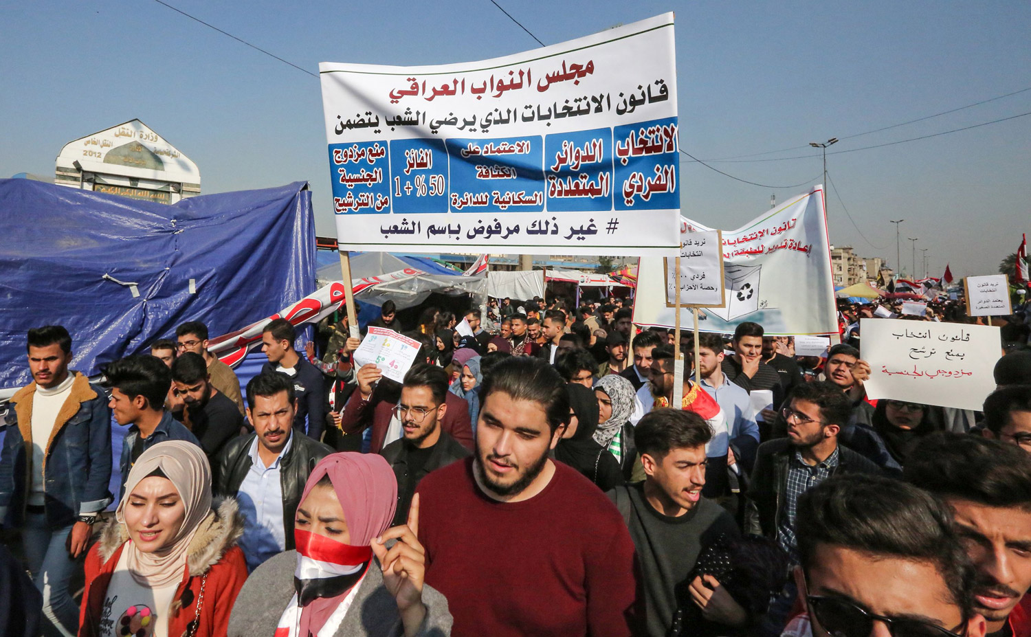 تغيير قانون الانتخابات أهم مطالب المحتجين