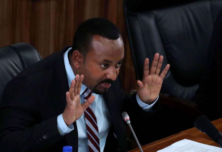 آبي يستبق طلب الوساطة الدولية بالتصعيد