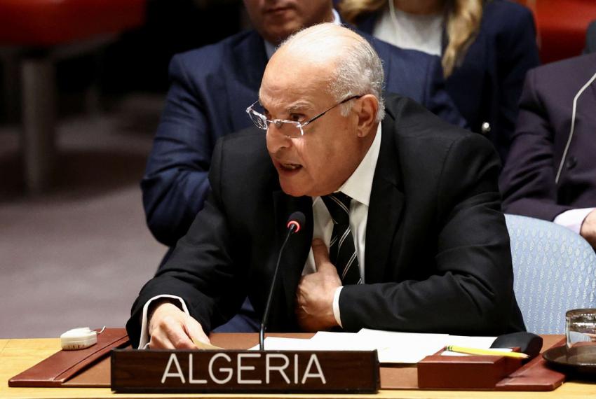 دبلوماسية مرتبكة  