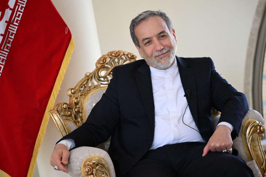 ايران ترفض التسليم بانحسار نفوذها في المنطقة 