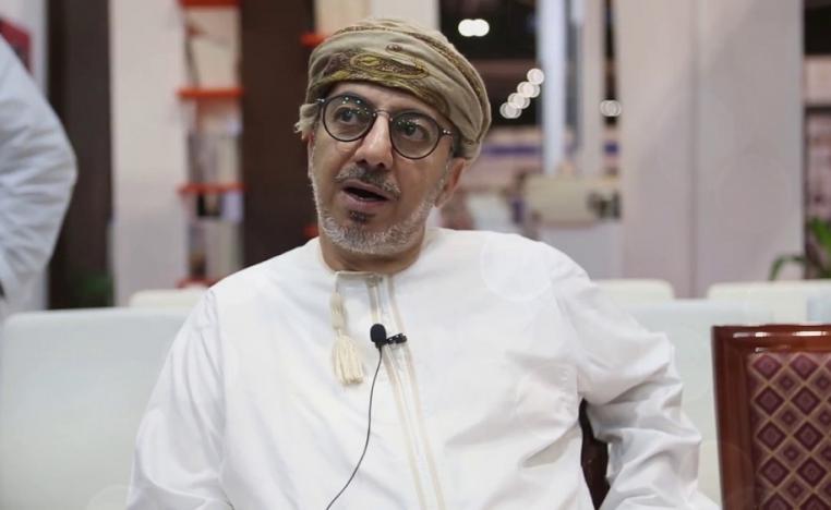 الشاعر العماني محمد الحارثي