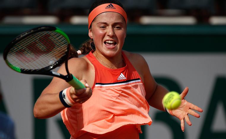 أوستابنكو مصدومة من خروجها المبكر