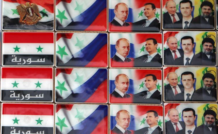 نياشين تجارية تباع في محل في دمشق