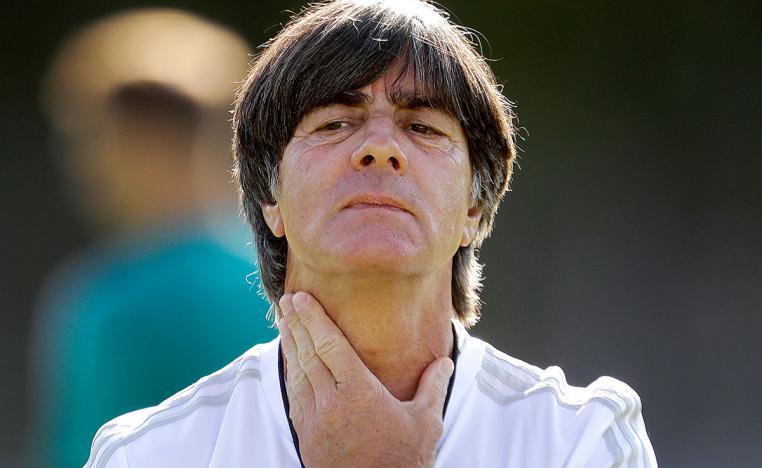 لوف أسير الحسابات والقلق