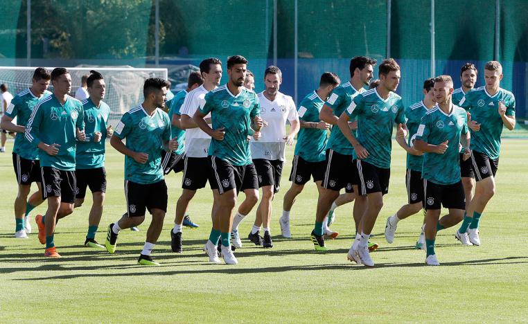 ألمانيا لكتابة المجد