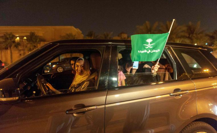 قيادة ناعمة على الطرقات في السعودية