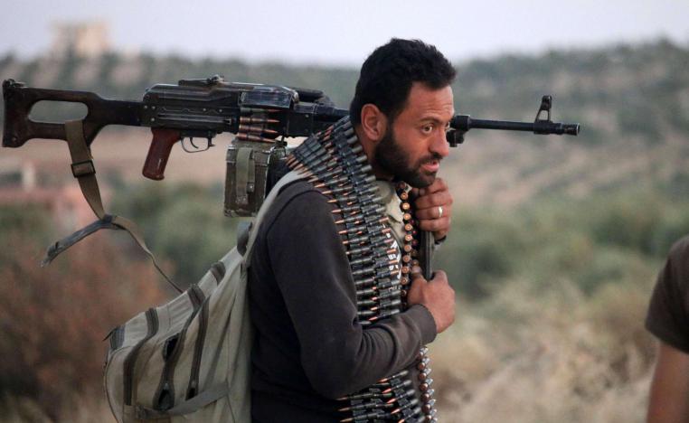 مقاتل من فصائل الجنوب السوري