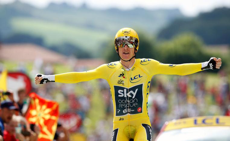 توماس يحتفظ بالقميص الاصفر