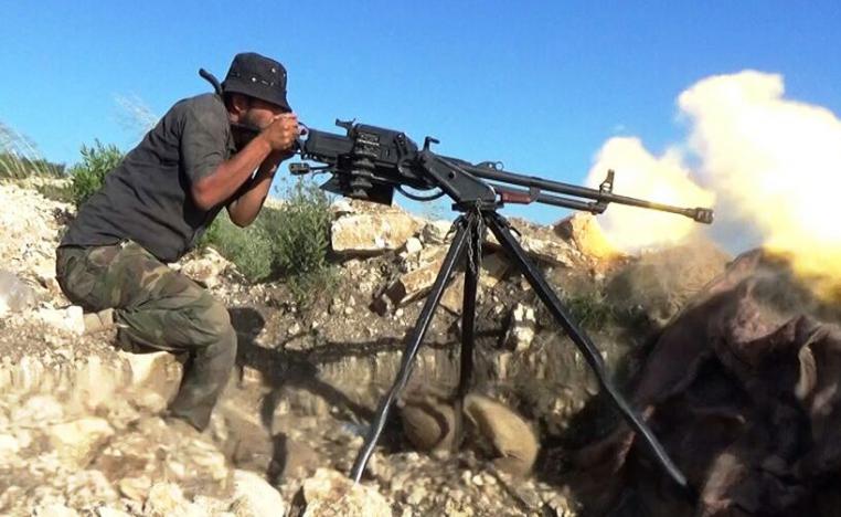 قوات من المعارضة السورية تستعد لمواجهة هجوم الجيش السوري