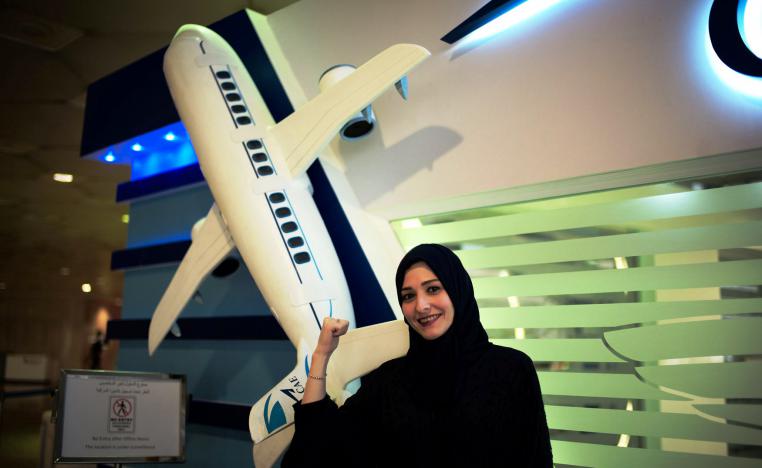 دلال يشار واحدة من السعوديات الملتحقات باكاديمية دولية للطيران