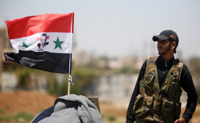 دمشق ترفع العلم السوري في عدة مناطق استعادت السيطرة عليها في درعا