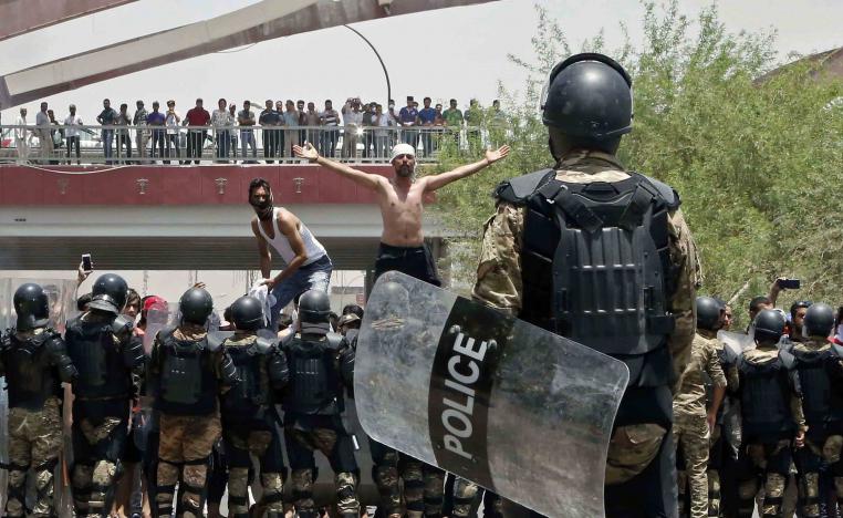 استخدام القوة يفاقم الأزمة