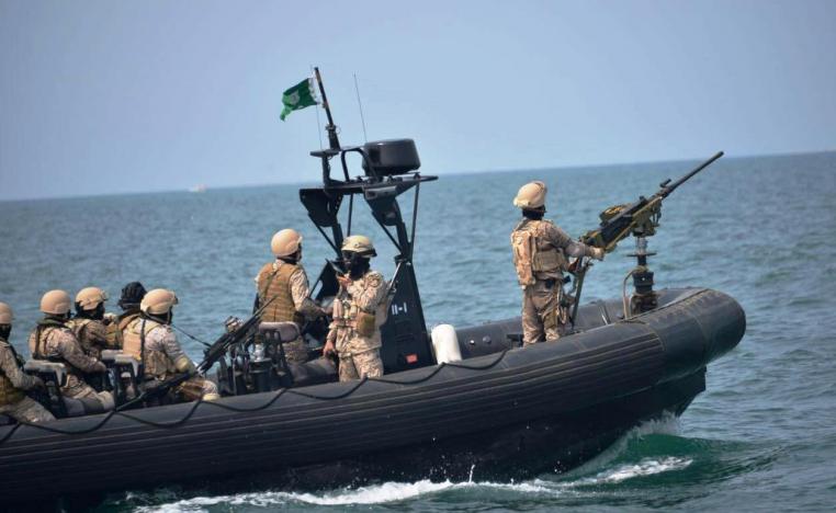 القوات البحرية السعودية تراقب الوضع في البحر الأحمر