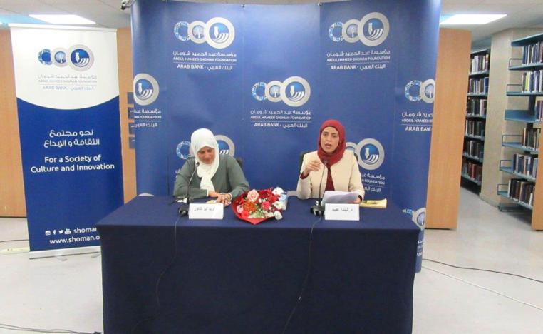 القاصة تعمل جاهدة على حبك قصصها بطريقة أكثر عفوية