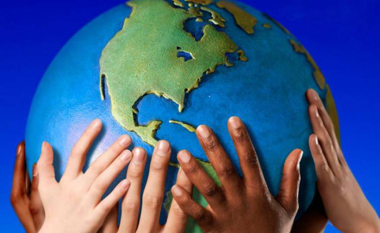 التغير المناخي يجرف العنصرية إلى طريق الزوال