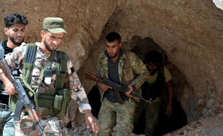 مسلحو المعارضة يستعدون لأعنف هجوم على آخر معقل لهم على الحدود التركية