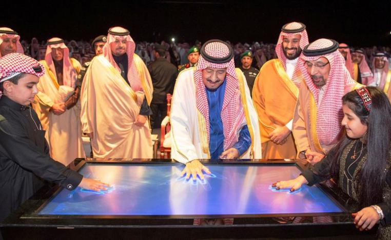 العاهل السعودي الملك سلمان بن عبدالعزيز يدشن المرحلة الأولى من مشروع وعد الشمال