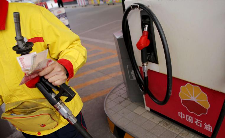 تراجع أسعار النفط ناجم خصوصا عن انخفاض الطلب الصيني