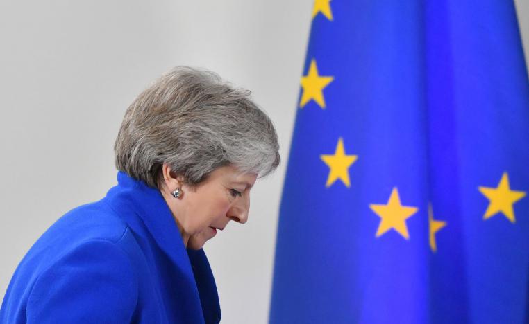 تيريزا ماي مفاوضة بلا كاريزما لكنها مثابرة وصاحبة نفس طويل في مواجهة منتقديها