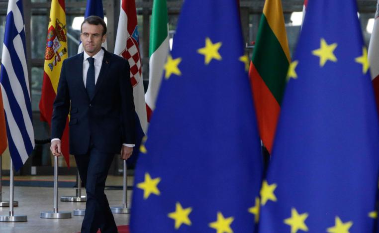 ماكرون في قمة بروكسل