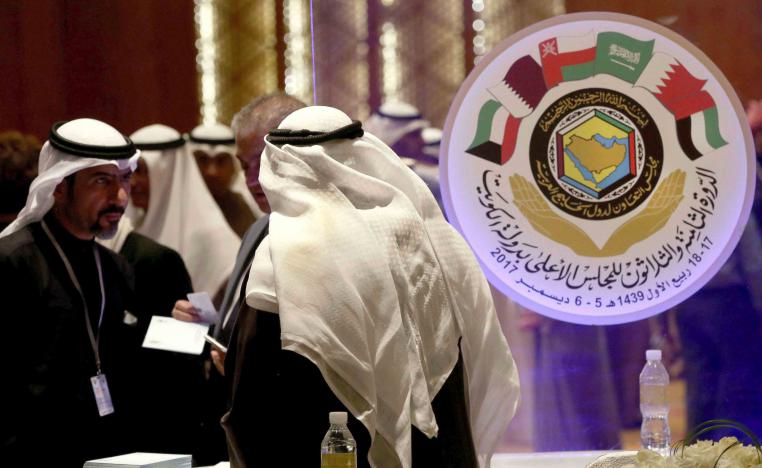 البحرين تنتقد غياب أمير قطر