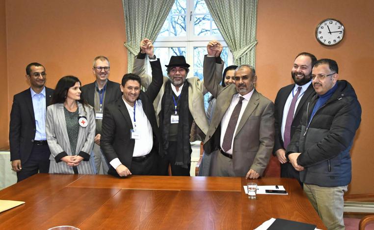 وفدا الشرعية والحوثي يعلنان التوصل إلى اتفاق حول اطلاق الأسرى