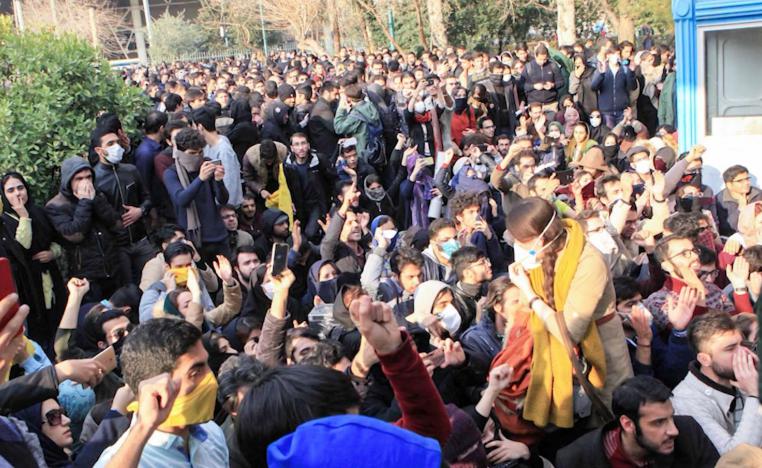 احتجاجات متواصلة في الأحواز