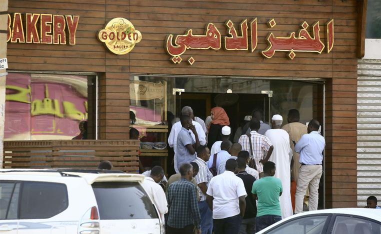 Frustrated Sudanese queue outside bakeries in Khartoum