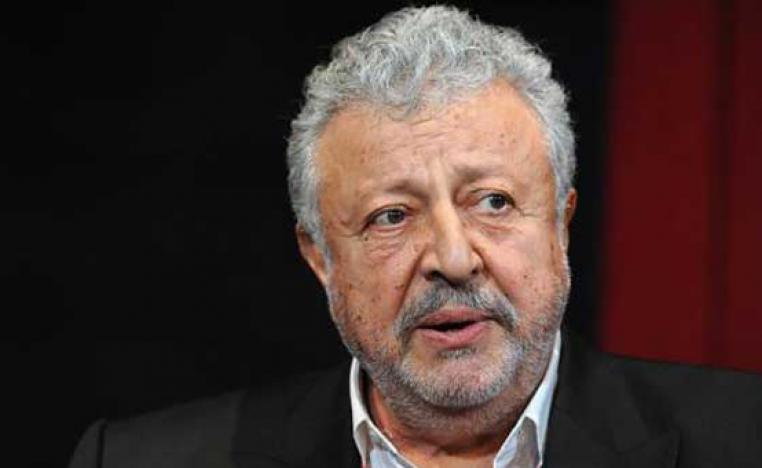 Akpinar, 77, and another Turkish actor, Mujdat Gezen, had been taken by police officers separately to give testimony in the same investigation