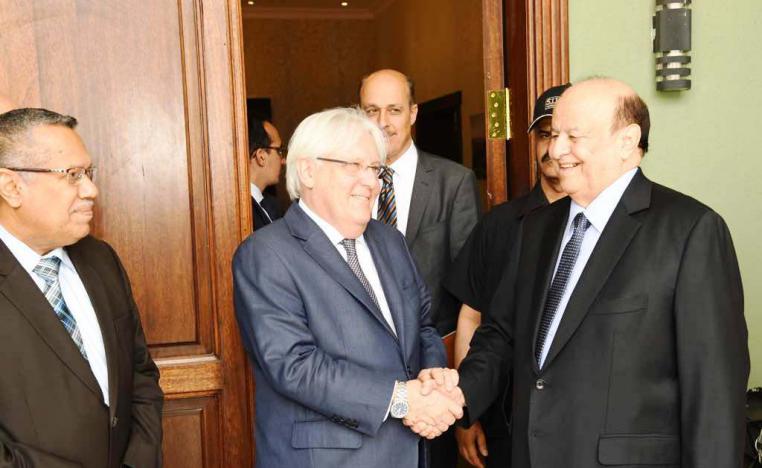 الرئيس اليمني عبدربه منصور هادي ومبعوث الأمم المتحدة الخاص لليمن مارتن غريفيث