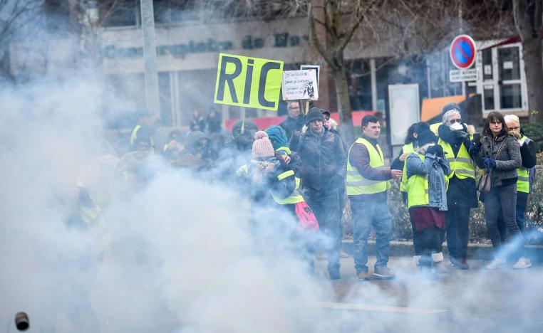 السترات الصفراء 