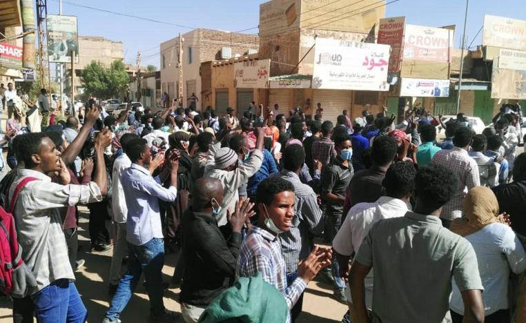 الاحتجاجات تهزّ سلطة البشير