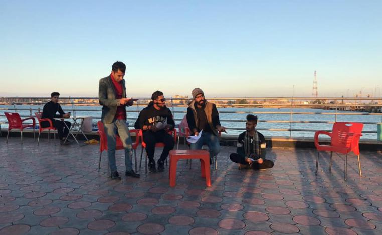 'آلهة الجنوب' في البصرة تناضل عن طريق مسرح الشارع 