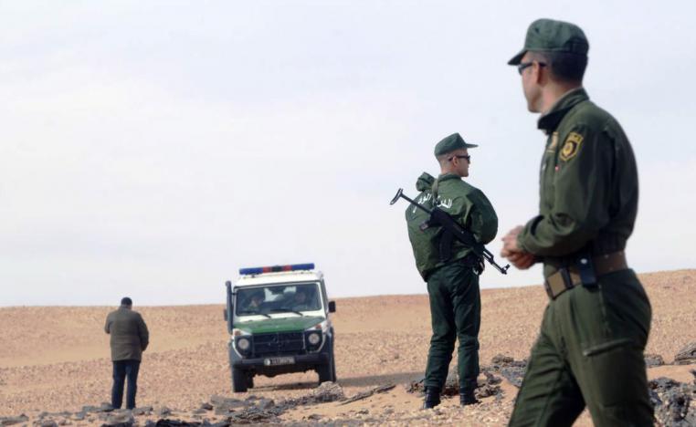 الجزائر تغلق حدودها الجنوبية في وجه عشرات اللاجئين السوريين 