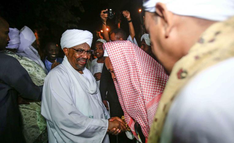 البشير يعتبر معارضيه غير مفوضين من الشعب