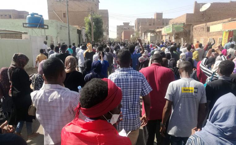 السودانيون مستمرون في احتجاجاتهم حتى رحيل النظام
