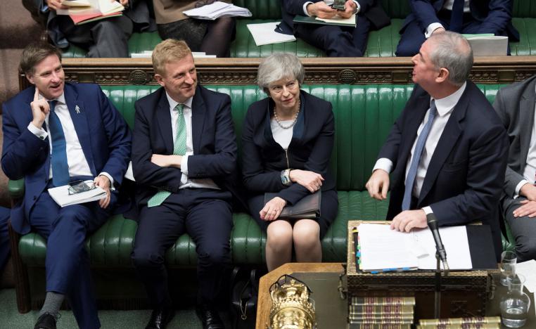 رئيسة الوزراء البريطانية تيريزا ماي في جلسة التصويت على خطة بريكست