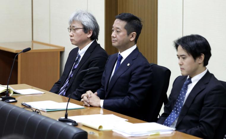 فريق دفاع كارلوس غصن