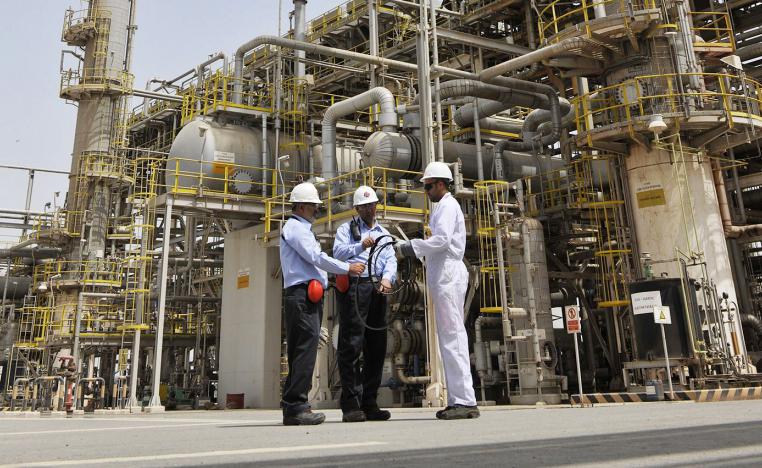 البحرين منتج صغير للنفط  تأثر بشدة من انخفاض الأسعار في 2014