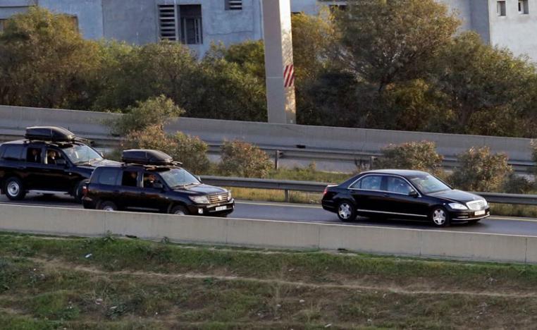 موكب الرئيس الجزائري عبدالعزيز بوتفليقة في طريق العودة إلى قصر المرادية