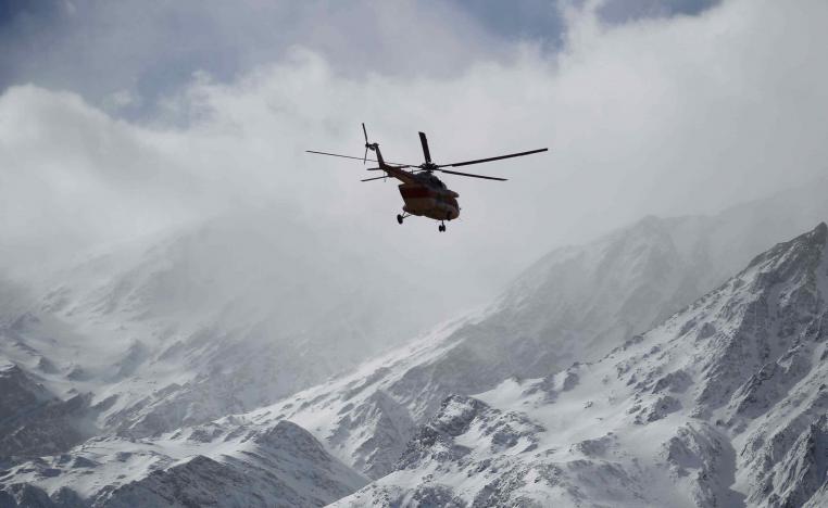 الطائرة اصطدمت بأحد الجبال وسقطت