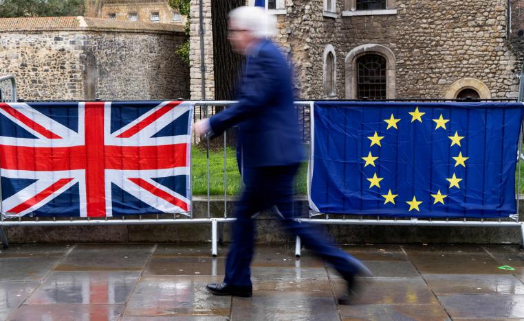 تعدد الاتجاهات في مسارات اللحظات الأخيرة