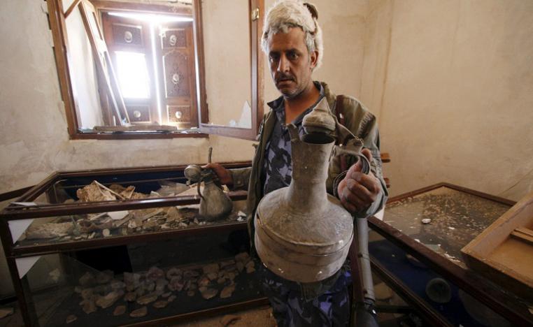 قطع اثرية يمنية