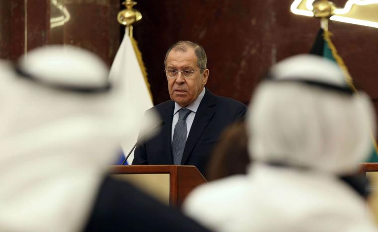 وزير الخارجية الروسي سيرغي لافروف في مؤتمر صحفي في الكويت